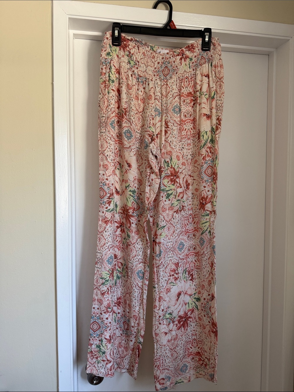 O'Neill Cream Floral Wide-Leg Pants with Coral and Green Print